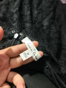 3629. Black net bodycon