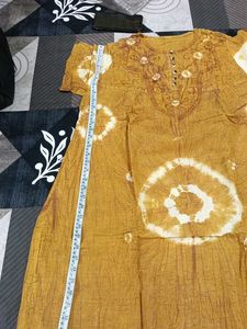Embroidered night gown