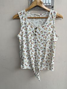 Cute Floral Tie-Front Tank Top