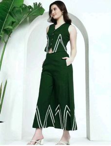 Green Kurta Set with White Trim