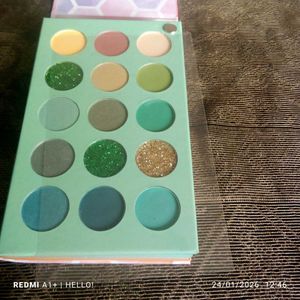 minara 60 colour eyeshadow palette