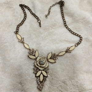 Korean necklace