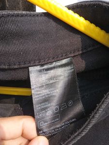 H&amp;M Black Straight Leg Jeans