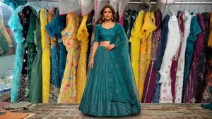 StunningRama Siqvece  Lehenga Choli Set