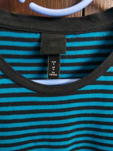 H&amp;M Blue Striped T-Shirt