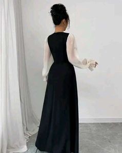 Elegant Black Maxi Dress with Puff Sleeves