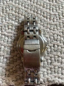Vintage Style Titan AXJ361 Men's Watch