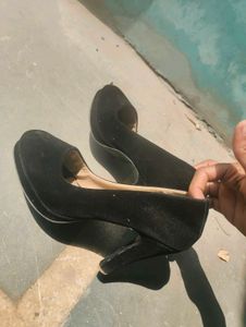 Stylish Black Suede Heels