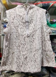 Elegant Lace &amp; Pleated Sleeveless Top