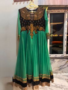 women gown with dupatta 💚