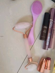 Makeup products. coins accep