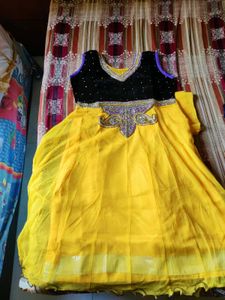 Brand new Anarkali Festive Yellow &amp; Black kurta se