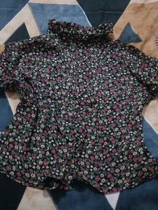 Crop Floral Print Button-Up Shirt