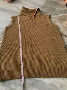 Brown Ribbed Turtleneck Sleeveless Sweater