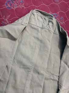 Men's Casual Button-Up Shirt