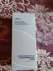 Isntree Hyaluronic Acid Toner