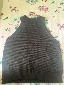 Chic Sleeveless Knit Top