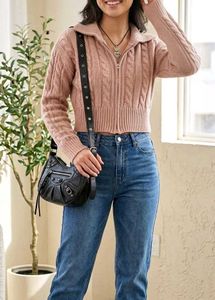 beutiful pink knitted sweater