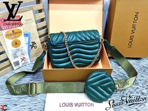 Louis Vuitton Crossbody Bag 😍