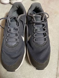 Nike Running Shoes - Gray