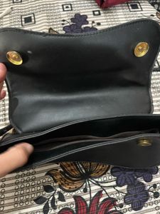 Chic Black Crossbody Bag