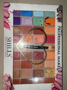 SHILLS Professional Eyeshadow Palette