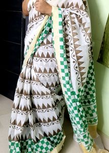 Classy And Beautiful White Printed Cotton Saree