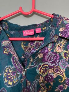 Casual shirt top