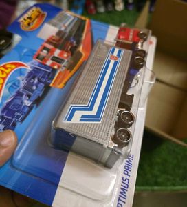 Hot Wheels Track Fleet Bundle(blister damage) of 2