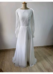 gown