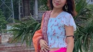 Blue floral top