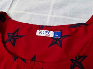 Red Star Print Sleeveless Top