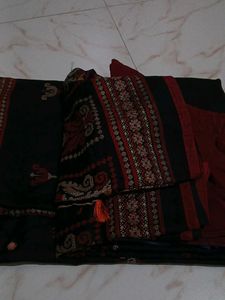 Black Saree With Blouse