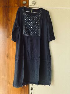 Black Embroidered Kurta