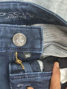 Classic Dark Wash  Jeans  London castel