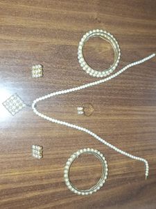 white perl set