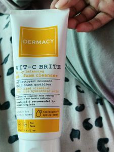 Dermacy Vit-C Brite Gel Foam Cleanser