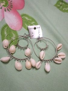 Boho Shell Hoop Earrings ✨