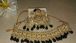 Elegant Black &amp; Gold Choker Set