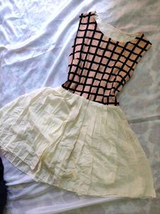 Chic Plaid & Pleated Dress