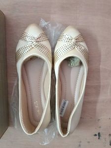 New Elegant Embellished Ballerina Flats size 37