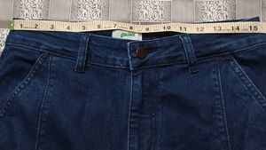 Blue denim barrel cargo jeans