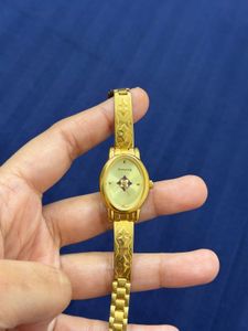 Elegant Gold Sonata Women's Watch