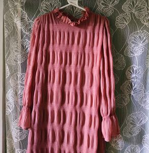 Chic Textured Pink Midi Dress