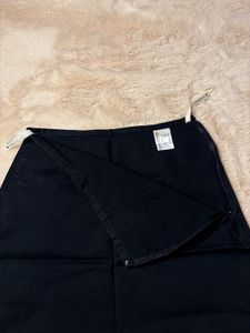 Classic Black Mini Skirt
