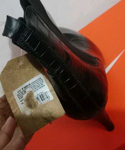 ❗ADORLY❗ pencil pointed boots