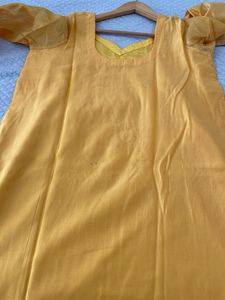 Elegant Yellow Embellished Kurta