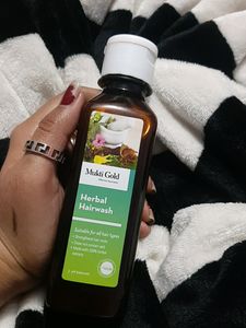Mukti Gold Herbal Hairwash