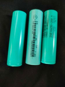 3x INR18650-20R M Li-Ion Batteries
