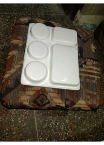 White Plate Micro Safe 4 Compartments New